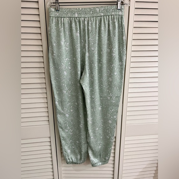 Green Satin joggers - Picture 2 of 3